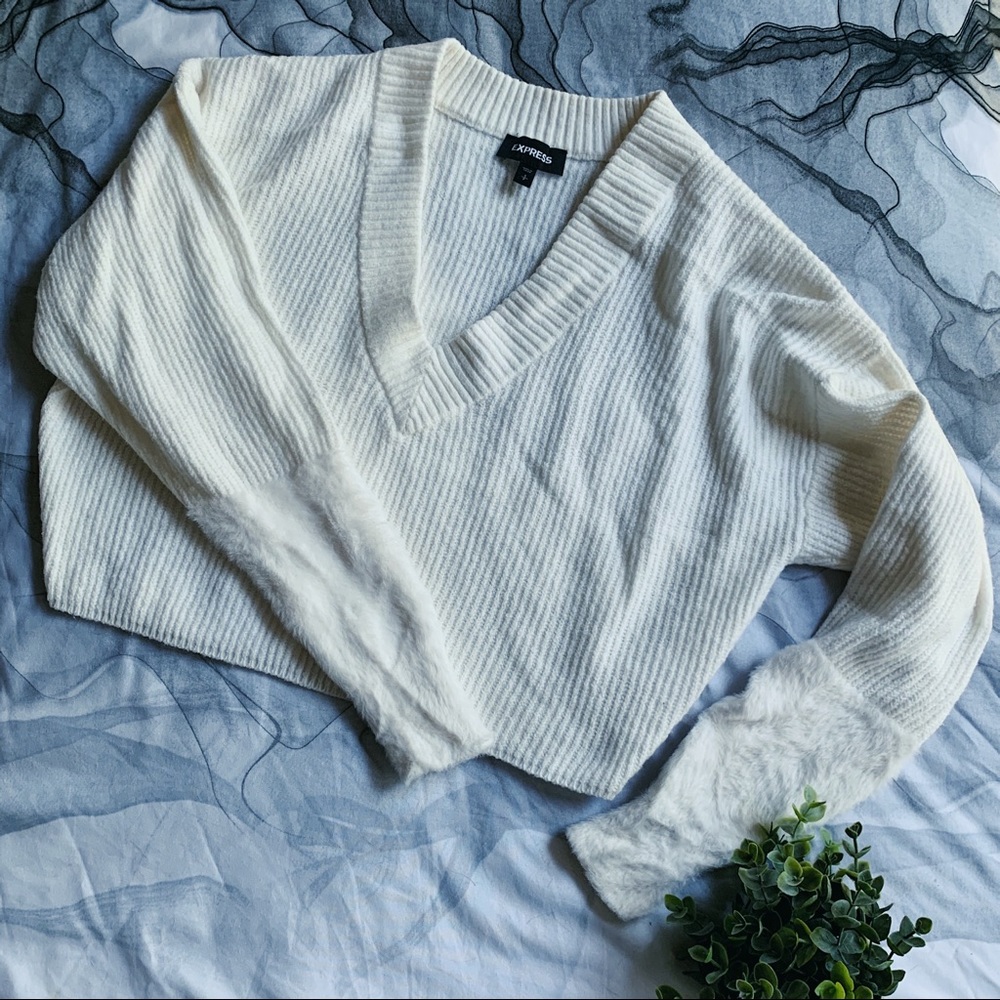Express Cropped Sweater ☁️ Size S